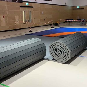 foeldeak-ringermatte-mit-rollbahnen-1